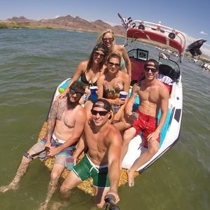 Meet your Posher, Derek